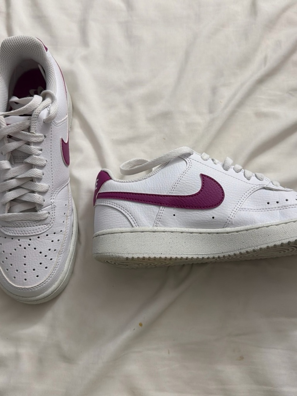 Nike White Low-Top Sneakers with Red Swoosh